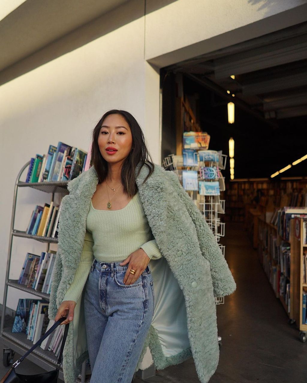 9 Winter-to-Spring Outfits Cool Girls Are Wearing | Who What Wear