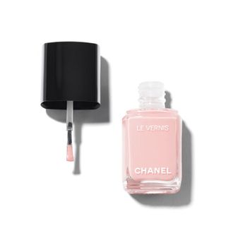 Chanel + Chanel Le Vernis Longwear in Ballerina
