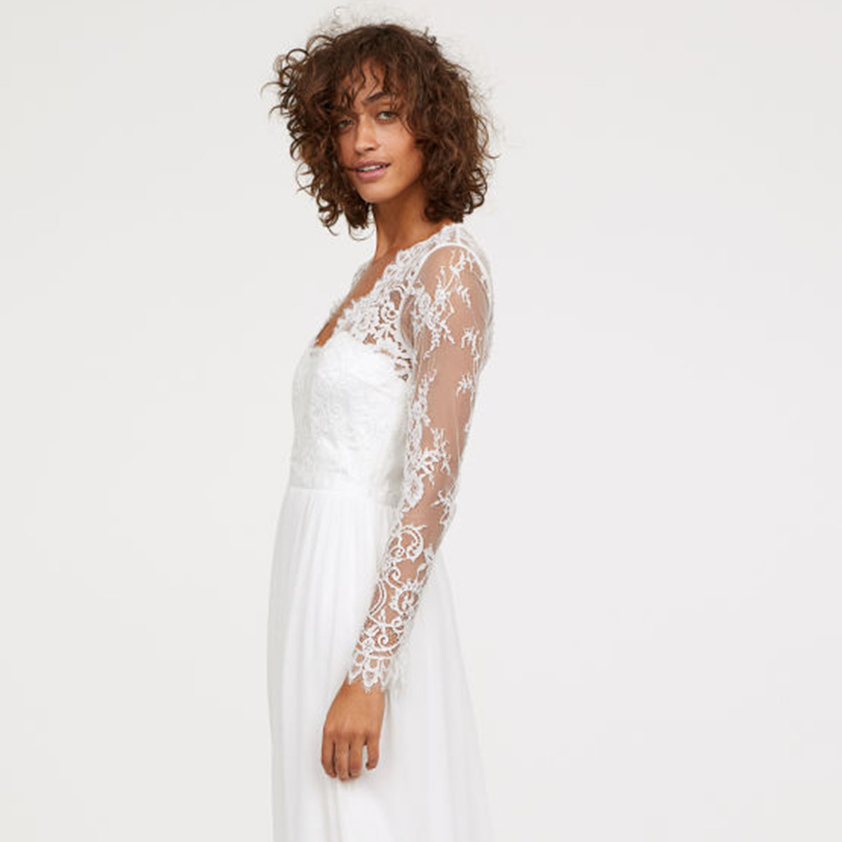 These 6 Fast Fashion Stores Carry Stunning Wedding Dresses Who