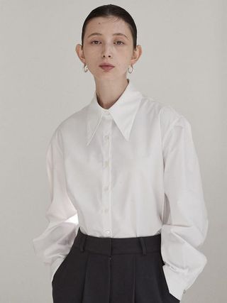 Ou460 + Sharp Collar Puff Shirt