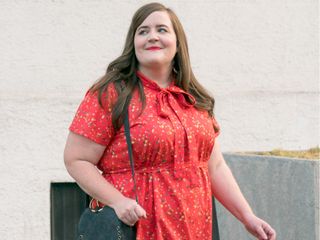 aidy-bryant-shrill-outfits-278604-1552948986171-main