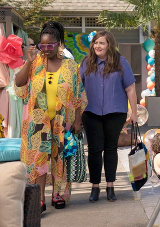 aidy-bryant-shrill-outfits-278604-1552949251958-image