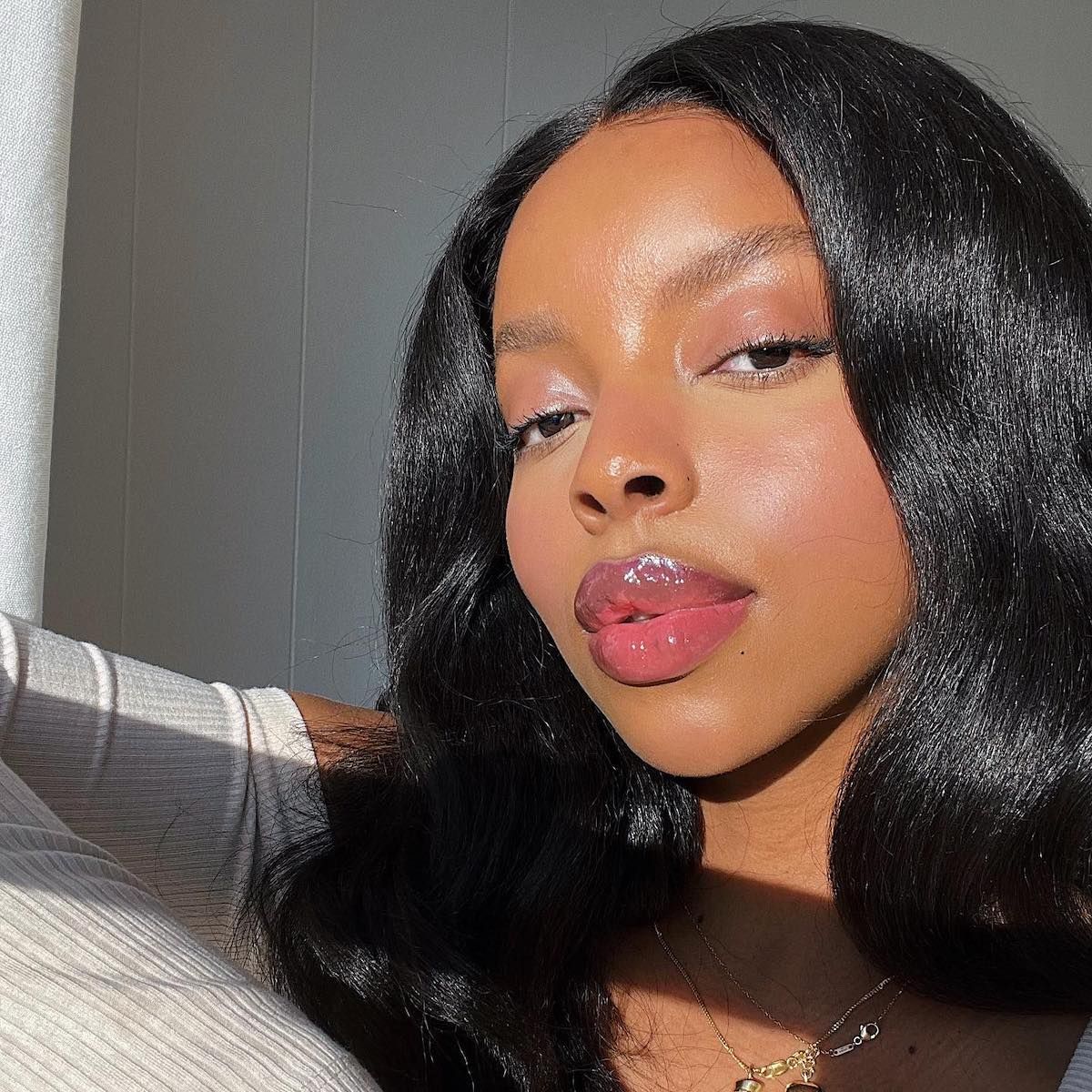 How to Use Coconut Oil for Hair | Who What Wear