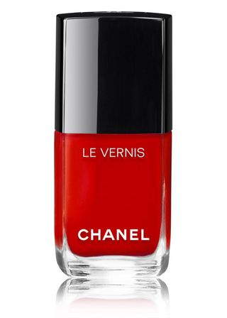 Chanel + Le Vernis Longwear Nail Colour in Rouge Essentiel