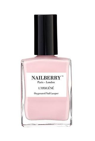 Nailberry + 5 Free Breathable Luxury Nail Polish in Lait Fraise