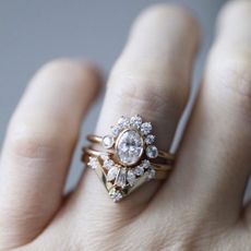 oval-engagement-rings-278749-1553280725923-square