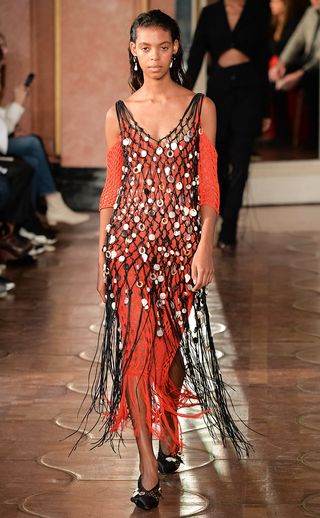 affordable-spring-2019-runway-looks-278755-1553276667114-image