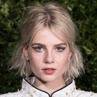 how-to-get-white-blonde-hair-278802-1553525406917-main