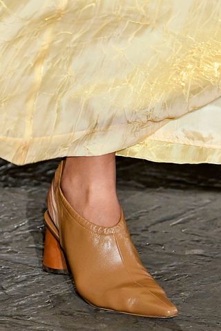 fall-winter-shoe-trends-2019-278818-1553549977005-image