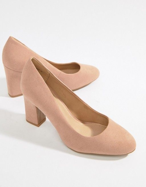 The 8 Best Shoe Brands for Wide Feet Who What Wear