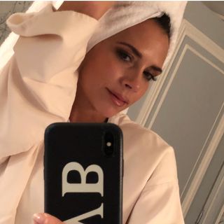 victoria-beckham-pore-steamer-278856-1553634635162-main