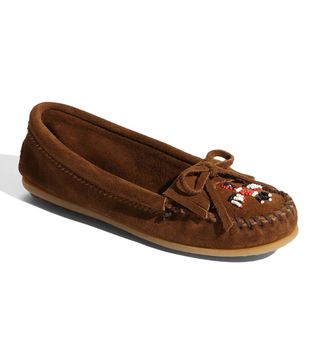 Minnetonka + Thunderbird II Moccasins in Dusty Brown