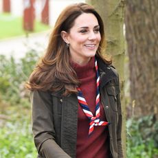 kate-middleton-skinny-jeans-boots-278914-1553782449939-square