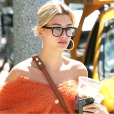 hailey-baldwin-affordable-sweater-278923-1553797830885-square