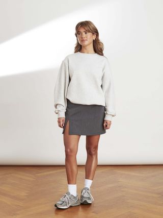 Djerf Avenue + Must Have Mini Skirt Grey
