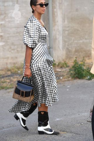 what-to-wear-with-ankle-boots-trends-279132-1554573527574-image