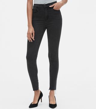 Gap + Soft Wear High Rise True Skinny Jeans with Secret Smoothing Pockets