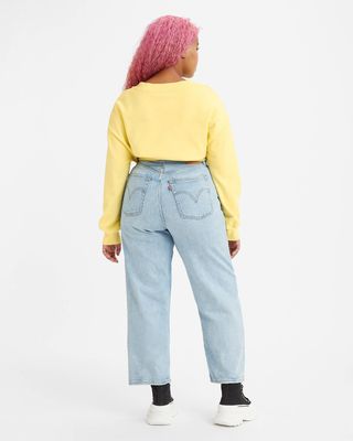 Levi's + Ribcage Straight Leg Ankle Jeans in Middle Road