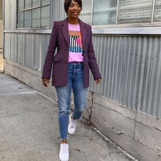 How To Style Jeans And A T-Shirt