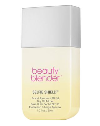 Beautyblender + Selfie Shield Broad Spectrum SPF 38 Dry Oil Prime