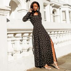 wedding-guest-dresses-topshop-zara-and-other-stories-279379-1555615154813-square