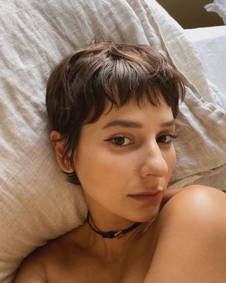 What haircut can I have to look more feminine with short hair (MTF)? - Quora
