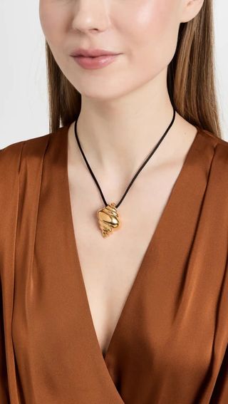 Kenneth Jay Lane + Seashell Pendant Necklace
