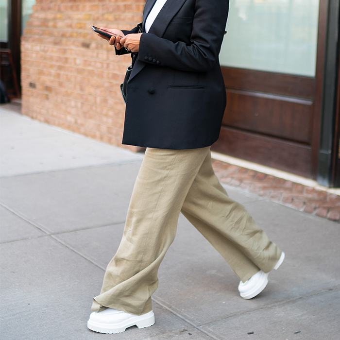 celebrities-in-flat-shoes-279555-1556531646228-square