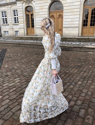 dreamy-outfits-279627-1556722116834-image