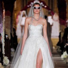bridal-accessory-trends-279679-1556898878094-square