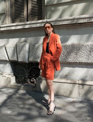 work-outfits-summer-2019-279692-1563374770233-main