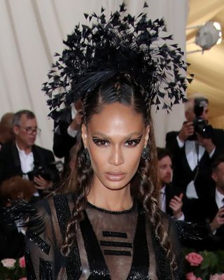 met-gala-beauty-looks-2019-279729-1557188214724-main