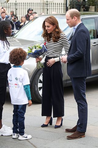 kate-middleton-french-girl-outfit-279763-1557254397521-image
