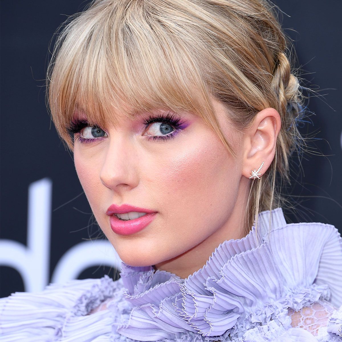 taylor-swift-ew-cover-style-