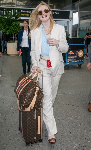cannes-film-festival-nice-airport-outfits-279884-1557839672042-image