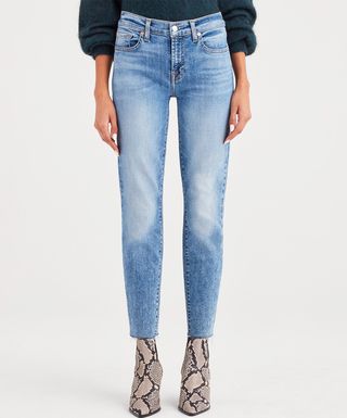 7 for all Mankind + Roxanne Ankle with Cut Off Hem in Light Classic