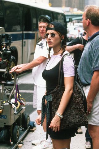 jennifer-aniston-nineties-outfits-280038-1558417728188-image