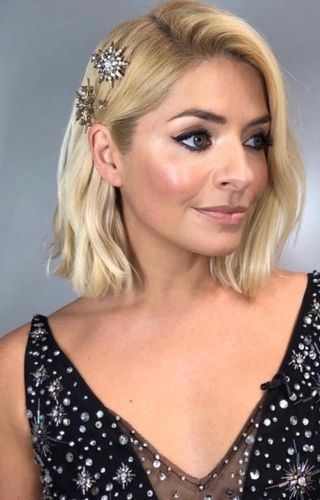holly-willoughby-beauty-products-280045-1558453489328-main
