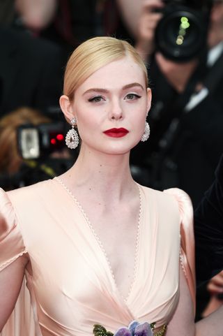 cannes-red-carpet-jewelry-2019-280150-1558724180187-image