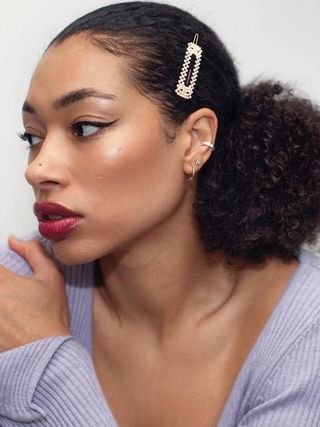 how-to-style-hair-accessories-280238-1559229076983-main