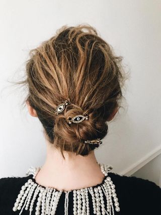 how-to-style-hair-accessories-280238-1559229519688-main