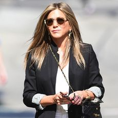summer-ankle-boot-outfit-jennifer-aniston-280245-1559243018719-square