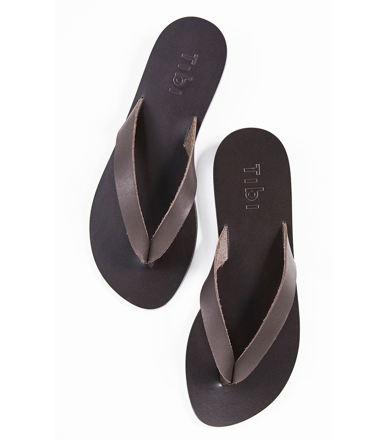 12 Trends Celebs Are Wearing on Vacation This Summer | Who What Wear