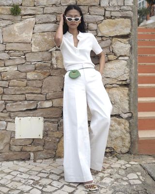 white-outfits-280493-1560288120794-image