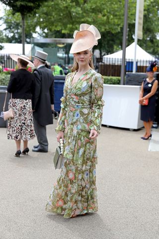 ascot-outfits-2019-280643-1561112695492-image