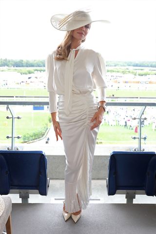 ascot-outfits-2019-280643-1561112700472-image