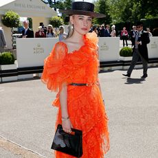 ascot-outfits-2019-280643-1561373798015-square