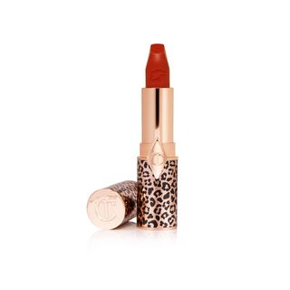 Charlotte Tilbury + Hot Lips 2 Matte Revolution in Red Hot Susan