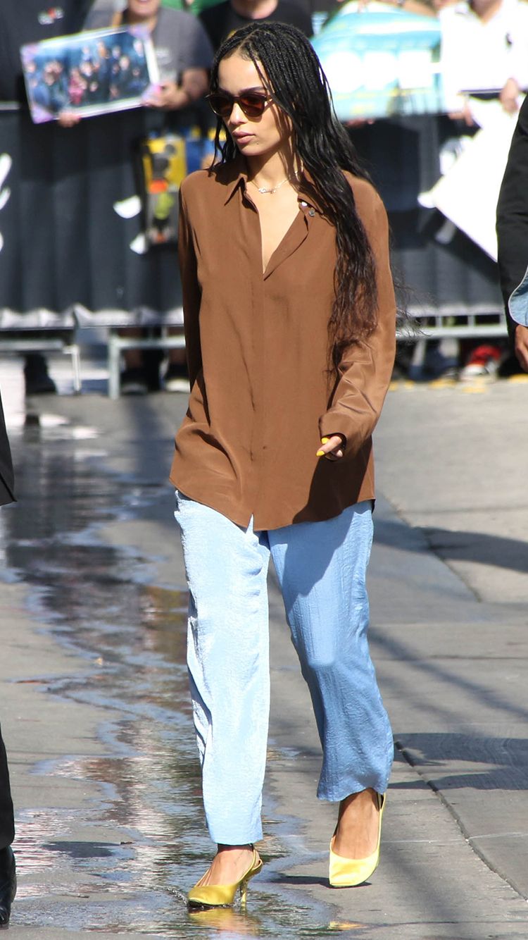 Crisp Zoë Kravitz Styles Her Nike Cortez Sneakers Just In Time For A Major Sale Wallpaper Collection Crisp Zoë Kravitz Styles Her Nike Cortez Sneakers Just In Time For A Major Sale Wallpaper Collection