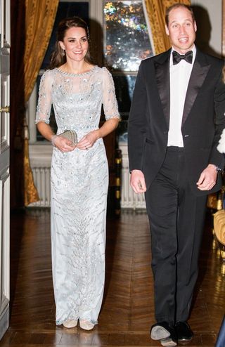 royal-outfits-in-paris-280910-1561577313020-image